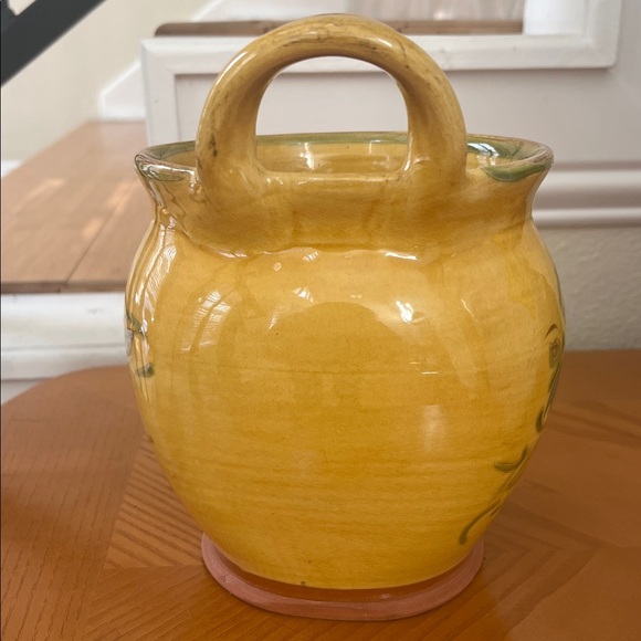 T Comme Terre Hand Painted Terra Cotta planter Made in France strawberry - Picture 4 of 11